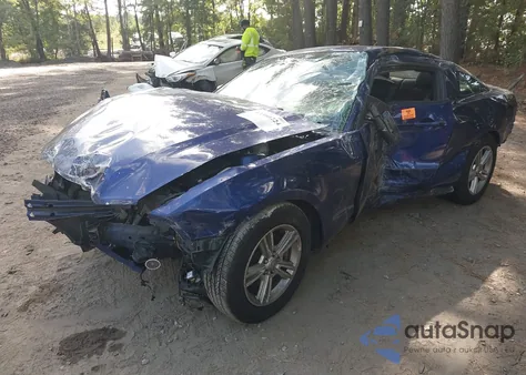 2013 Ford Mustang V6 из США, поврежденный, VIN 1ZVBP8AM2D5258885